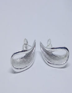 ARETES FLAMA CHICO.